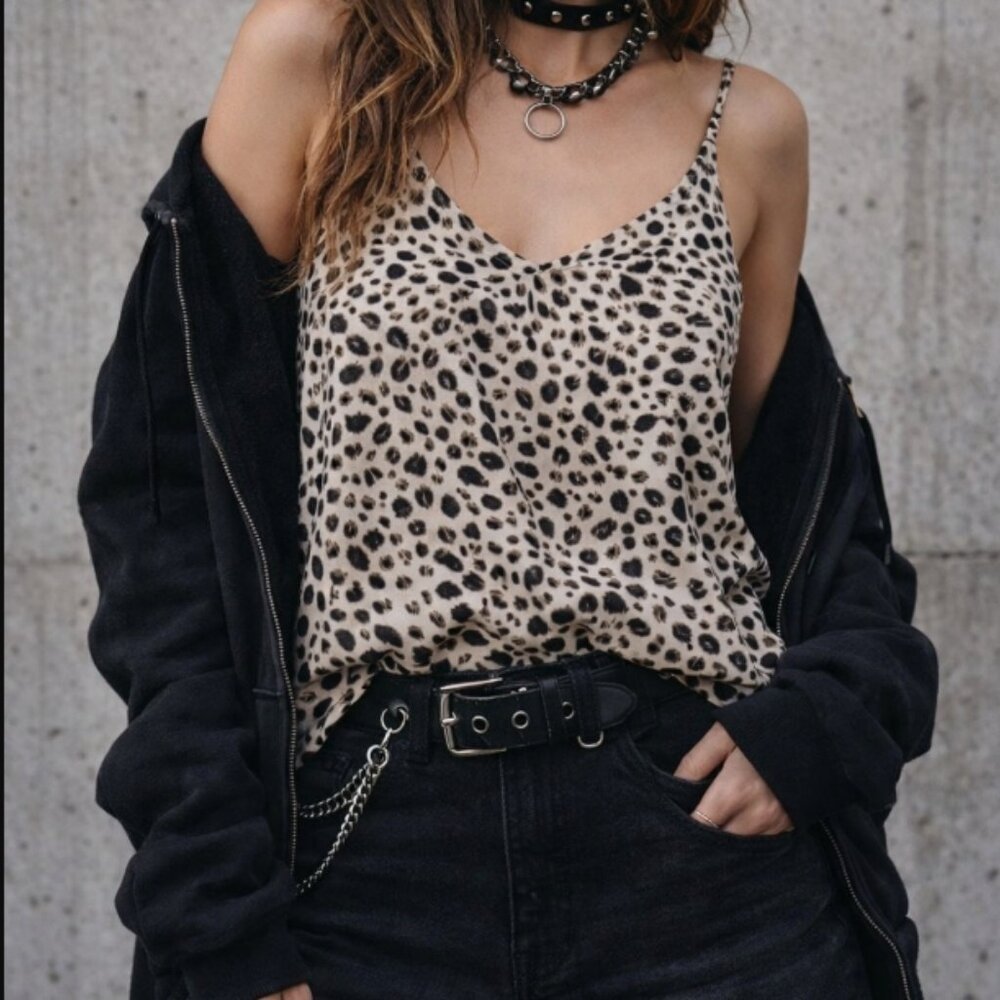 Banana Republic Neutral Animal Print Camisole Cami Top S Minimalist Chic